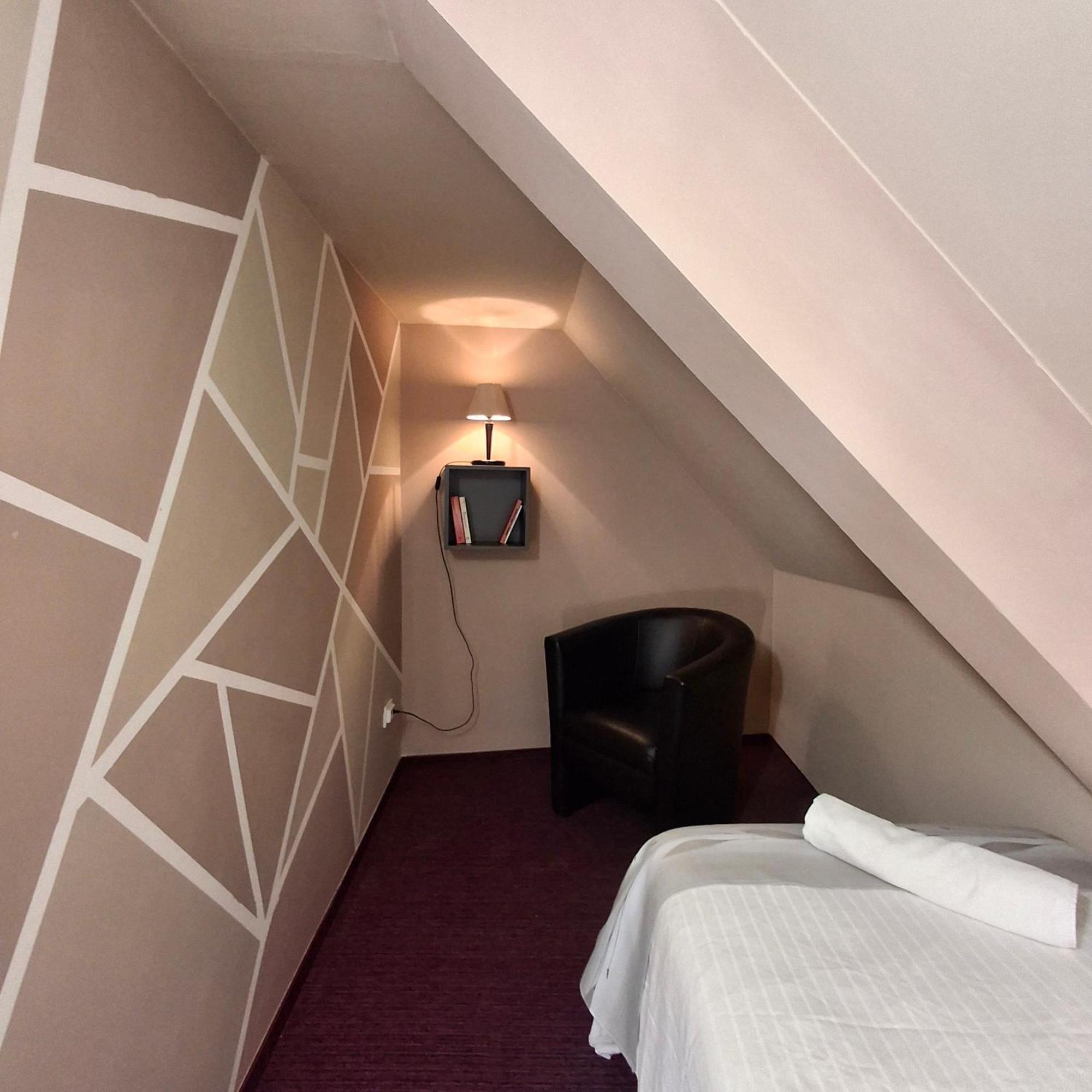 Hotel Unicornis Eğri Dış mekan fotoğraf