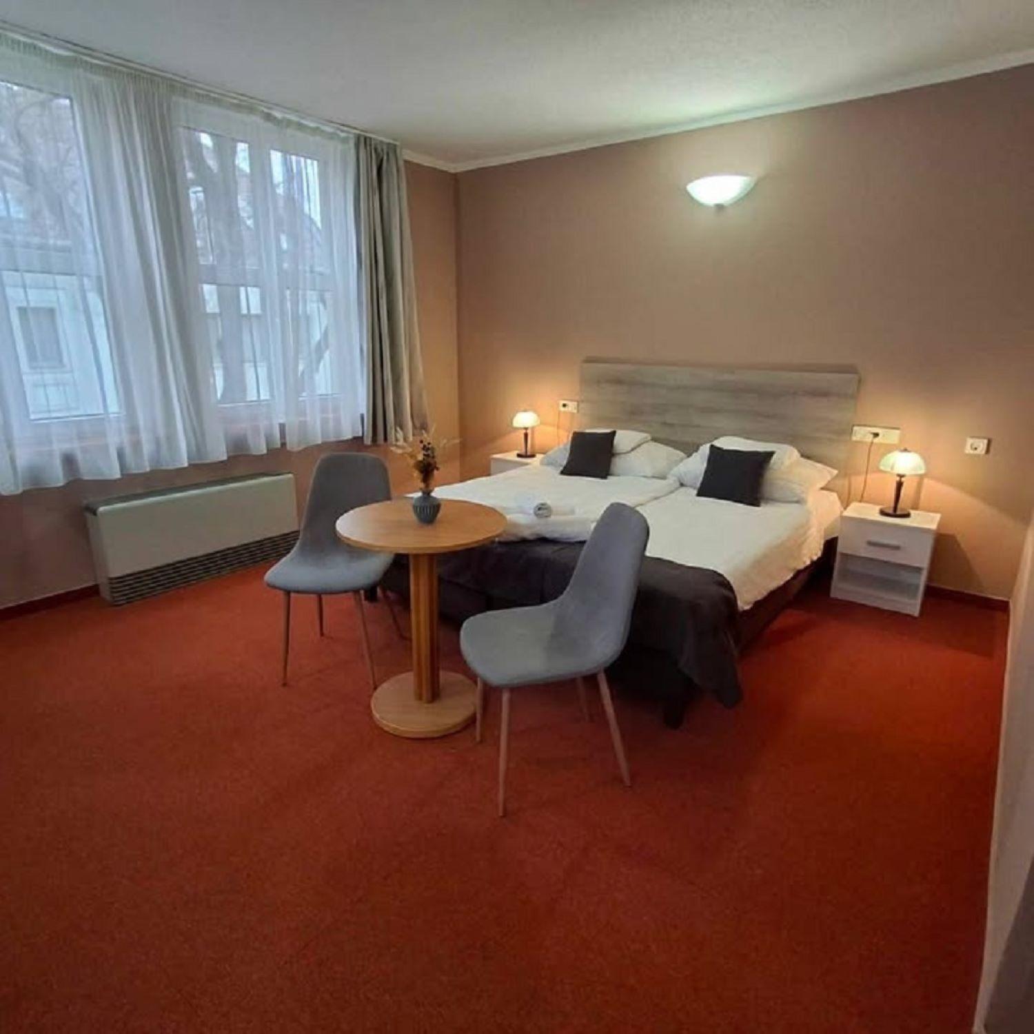 Hotel Unicornis Eğri Dış mekan fotoğraf