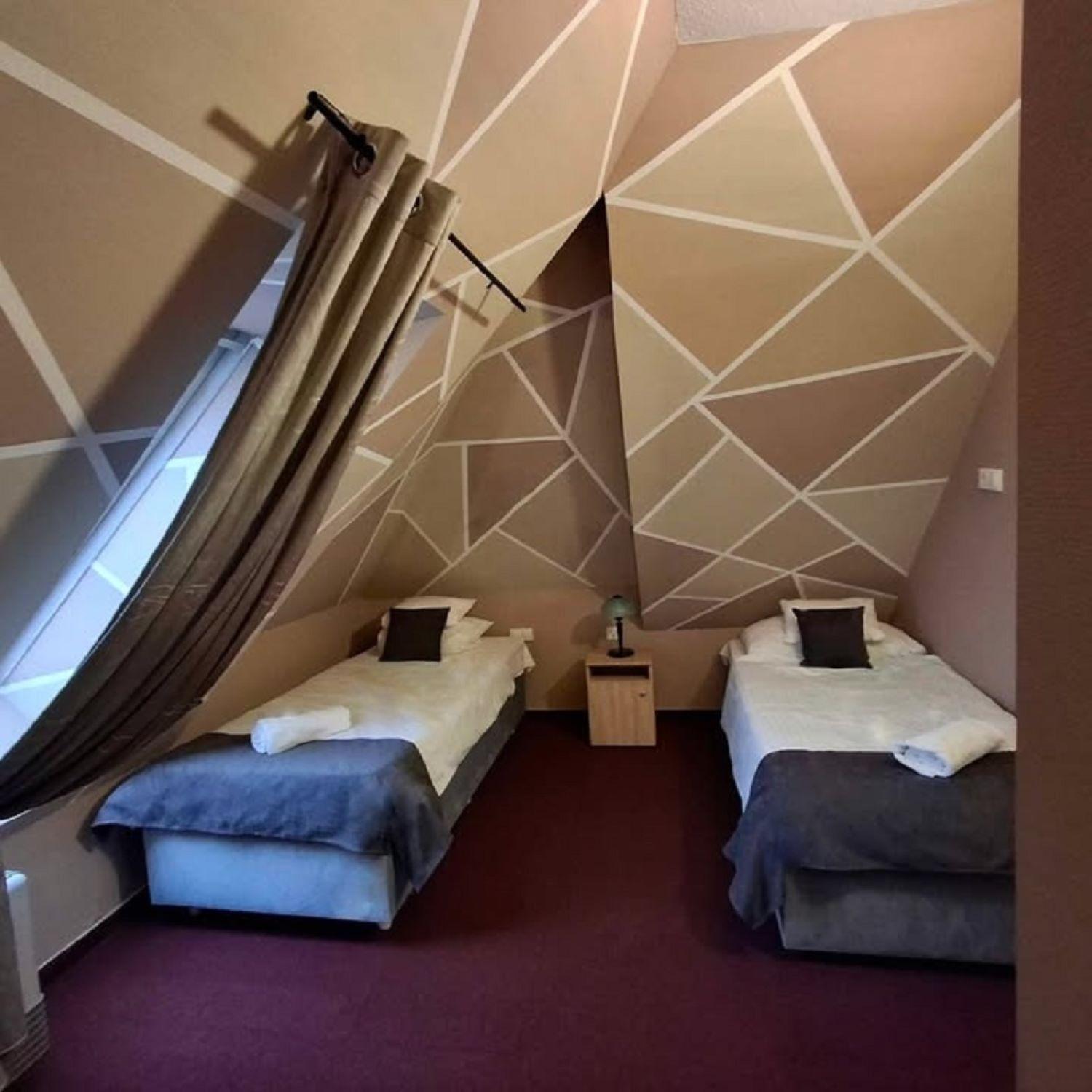 Hotel Unicornis Eğri Dış mekan fotoğraf
